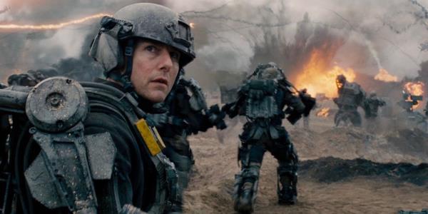 Tom Cruise looking back in the Edge of Tomorrow trailer.